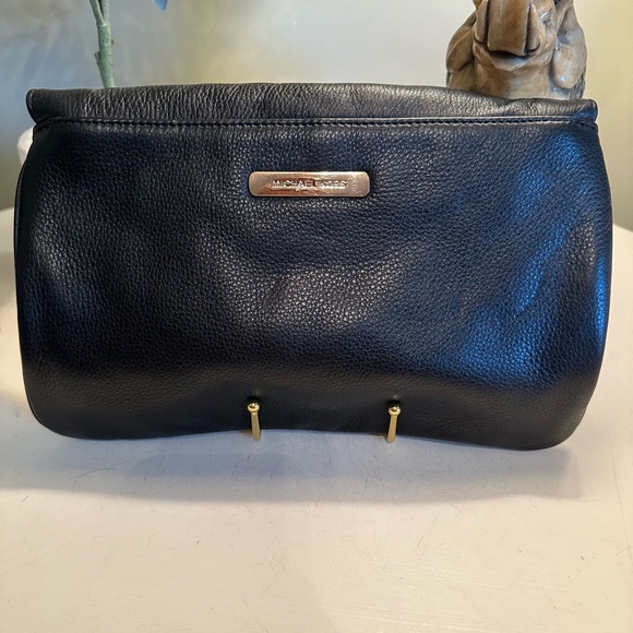 Michael Kors double flap pocket clutch - Picture 2 of 10
